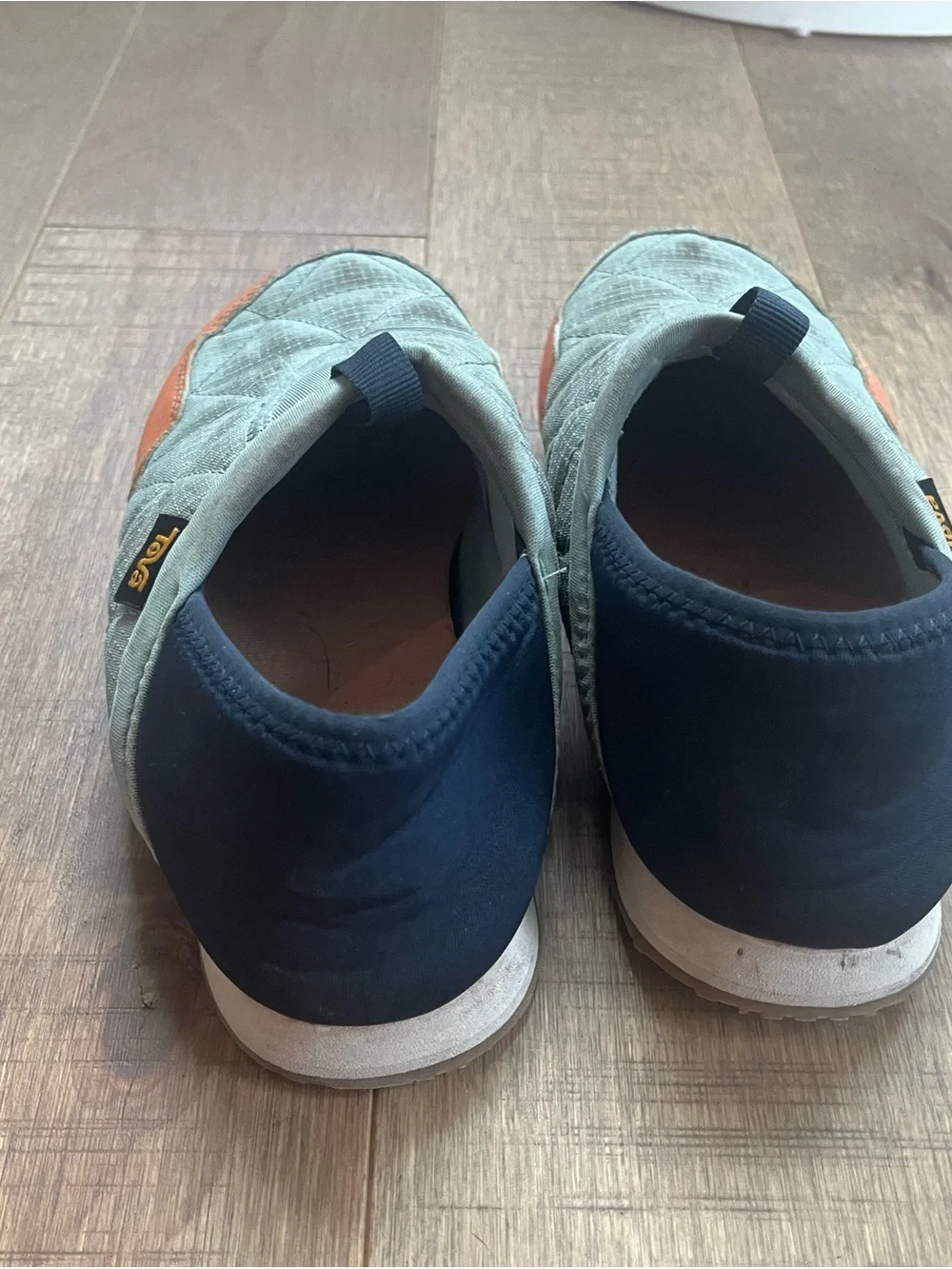 Teva Kids Reember shoes size 4